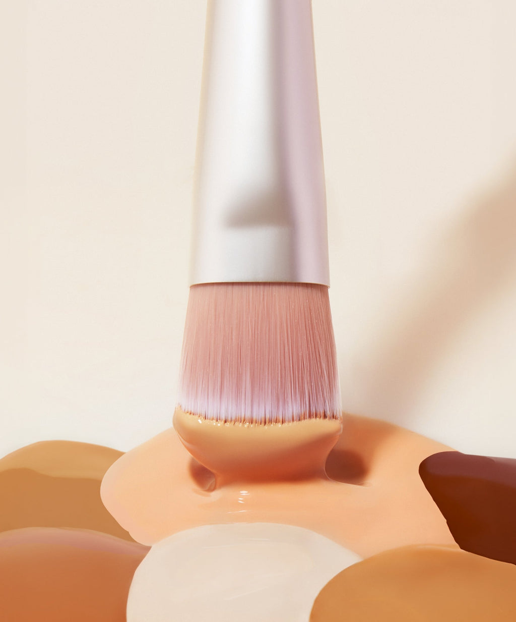 Skin2Skin Everything Brush - Everyday Beauty Essential