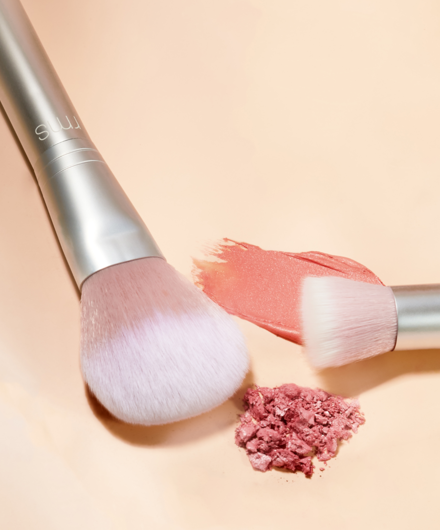 Skin2Skin Powder Blush Brush - Everyday Beauty Essential